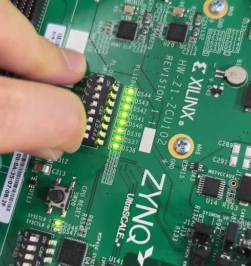 Xilinx UltraScale MPSoC ZCU102 Eval Kit Proj : PL DIP Switch LED control