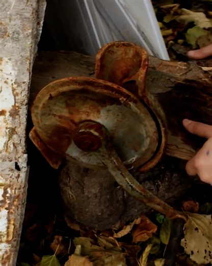 219K views · 668 reactions | Antique Rusty Corn Sheller Restoration | DIY & Crafts | Facebook