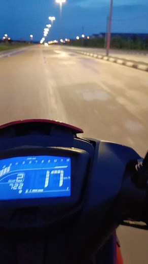 Yamaha Y15ZR V2 Speed Test and Review