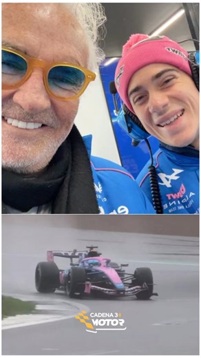 Cadena 3 Motor on Instagram: "EL ALPINE A526 GIRÓ POR PRIMERA VEZ. A menos de una semana del inicio de los primeros test de pretemporada, previstos del 26 al 30 de enero en Barcelona, Alpine salió a pista en Silverstone con el A526 que utilizará este año en la Fórmula 1. Pierre Gasly estuvo al volante del auto que permitió escuchar por primera vez el sonido del motor Mercedes, mientras que Franco Colapinto siguió la actividad desde el garage. Alpine presentará oficialmente el A526 este viernes a