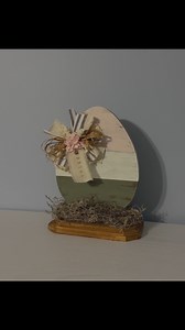 Rustic Spring Decor DIY | We Craft Around