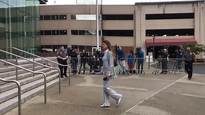 Michelle Troconis arriving at Stamford Superior courthouse to face a judge over charges stemming from the disappearance of Jennifer Dulos. | News 12 Connecticut