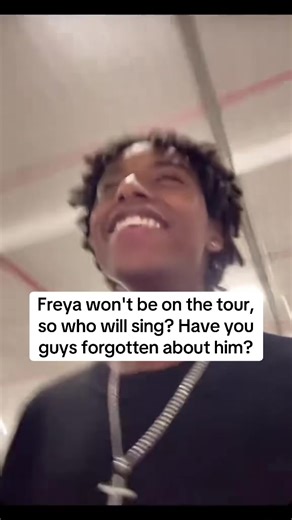 Here's who can save the tour, Just let him sing my own way🙏🏻 HAHAHA I LOVE YOU MK @Mk🇪🇹 #freyaskye #mekonnenknife #worldscollidetour #zombies #disney @Freya Skye