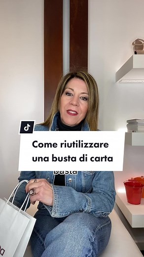 Come Riutilizzare una Busta di Carta: Organizzare l'Armadio con Stile