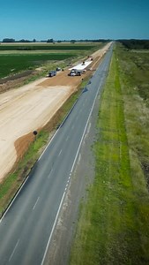 🛣️Avanza la transformación en autovía de la Ruta 41 🚧La ampliación y pavimentación de 25,7 km entre #SanAndrésDeGiles y #SanAntonioDeAreco, fortalece la seguridad vial y optimiza la conexión entre las rutas 7 y 8, impulsando el desarrollo de la economía regional. | Ministerio de Infraestructura y Servicios Públicos