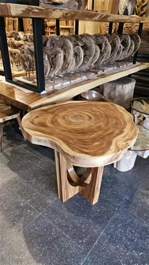 Live edge round dining table 90cm Bintang Jaya Furniture Jl. Gn Soputan, Denpasar, Bali Requests: Phone/WA: 6287800187878 #bintangjayaexportfurniture #balisourcing #balifurniture #buyingagent #baliexport #furniture #teakwoodfurniture #export #patio #suarwood #diningtable #suardining #rootwood #teakrootwood #stonecarving #budhastatue #balihandicraft #liveedgetable #liveedge