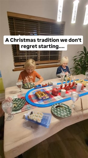 Lizzi on Instagram: "Sushi train night was pure magic ✨ The excitement level in our house was HIGH—even though the kids had no idea what was coming. We just told them there was a dinner surprise… and they happily played in their rooms while my husband and I had fun setting it all up together. We were happy to sneak in an extra date! 🙌 Ideally, we would have used a Christmas train🚂, but Thomas did just fine! 😆 What Christmas traditions do you love doing? Tell me below👇🏼 #christmastraditions 