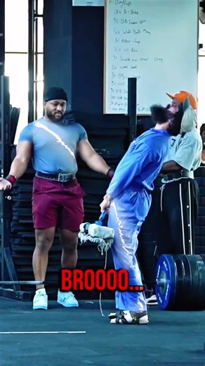 bodybuilders Vs gym cleaner 💪 #anatoly #gymtok #gym #unitedstates #fyp