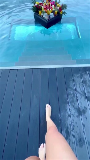 Alpine resort living offers a different kind of luxury. Privacy, scenery and year-round appeal. #LuxuryRealEstate #MountainHomes #InternationalProperty https://internationalpropertyalerts.com/