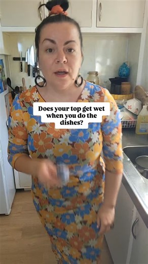 The Barefoot Pelvic Floor Coach on Instagram: "A super easy tip to help get away from butt and pelvic floor gripping when you're doing the dishes. If you're not yet following me, I share tips like this one all the time! Anyone else handwashing dishes???? I need to know 👇 #pelvichealth #morethankegels #coreconnection #glamyourclam #roambarefootnz #pelvicfloormobility #movementeducation #somaticmovement #nzmovement #functionalcore #incontinence #prolapse"