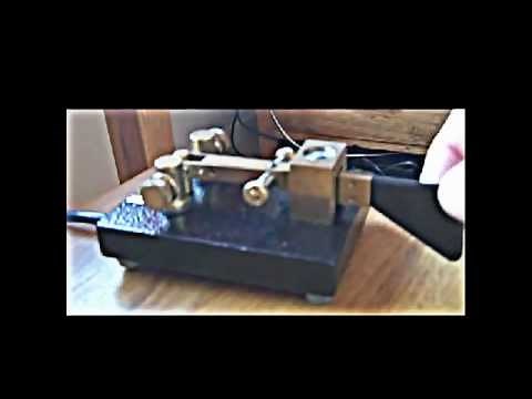 Kent Single Paddle key in use