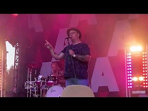 Arttu Wiskari - Sadun alkkarit / Kun me diskossa suudeltiin