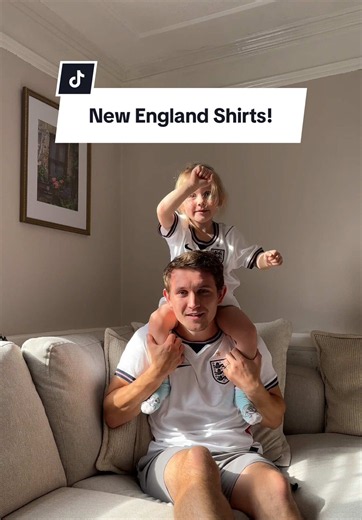 AD | The demand for the new @Nike England shirt is high and I wasn’t trying to miss out on showing my support for the lads, thankfully @VeryUK have pulled through with plenty of stock in adults and kids sizes so no one has to miss out on wearing the England colours this summer!