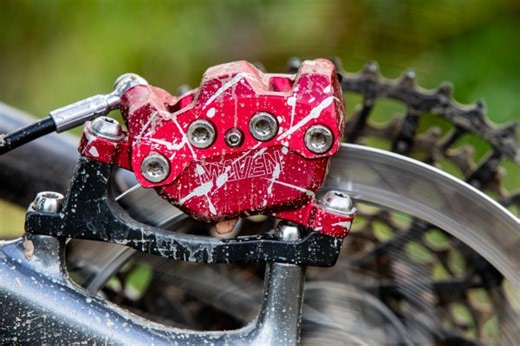 SRAM switches to mineral oil for new Maven premium four-piston gravity disc brake - MBR