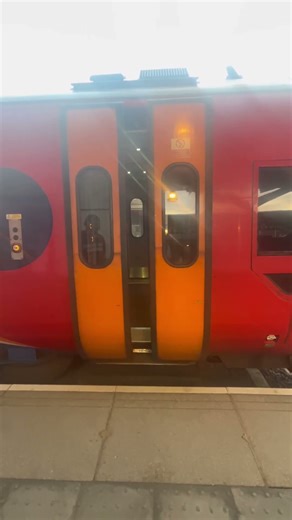 East Midlands railway class 158 doors closing