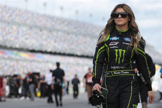 Hailie Deegan Returns to NASCAR with Strong 6th Place Finish at Kern Raceway