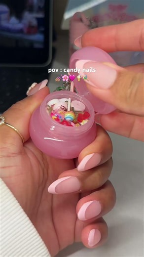 lets do some candy nails💅🏽🌸🍭🍦 #nails #asmr #diy
