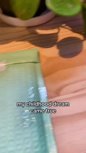 OMG I finally got one! #pearphone #icarlyreboot #samandcat #victorious #nickelodeon