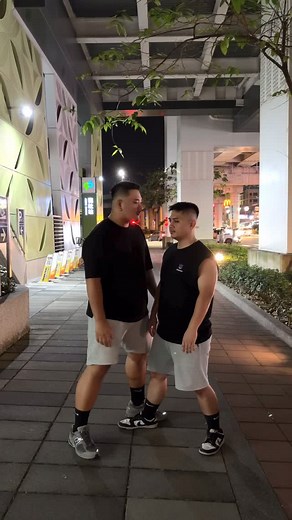 47K views · 8.7K reactions | 最近被這首雙人舞燒到 啊嘟～先放閃一次 好性感好好看～﫦 #tyla #Chanel #challenge #reels #dance | 潘囍 | Facebook