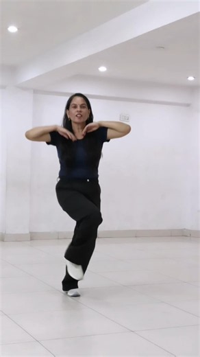 Amazing Dance Moves 🔥 | Trending Dance Shorts 💃 | Solo Dance Performance #shorts