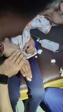 cannula lagya gudiya ko😂 #injection #injection_funny #hospital #vlog #subscribe #nursing #technique