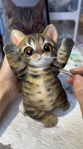 I’m totally blown away by how cool this kitten is.#squishy #cat #diy #handmade #custom