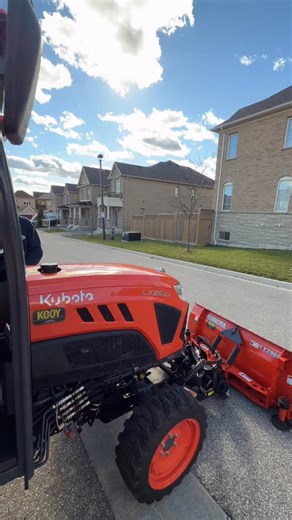 Just started training on our new Kubota LX2610. What's your go-to equipment for sidewalks? @kooybros @kooybrothersjoel . . . . #kingkongtracting #ontario #canada ##richmondhill #commercial #residental #snowremoval #kubota #power #tractor #training #fyp #snowplow #winter. | King Kongtracting