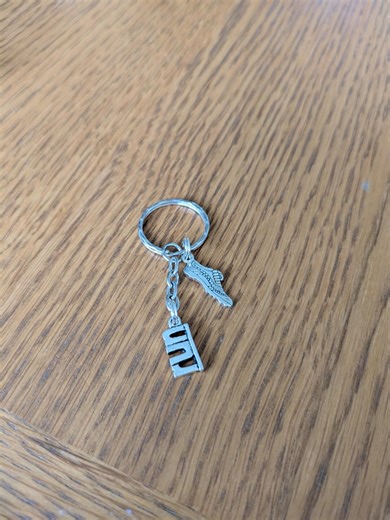 Runner Keyring With Running Shoe and "run" Charm – Antique Silver Tone Metal Keychain - Etsy