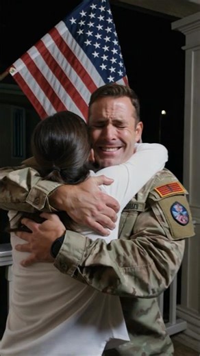 Soldier Surprises His Wife After Returning Home 🇺🇸❤️ #usa #military #armywife