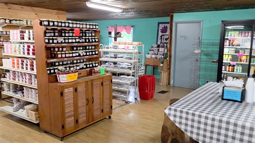 One of the MOST popular bakeries in Ohio Amish Country is Miller's Bakery which is sort of "out in the sticks" between Berlin and Charm Ohio. We love their delectable fruit-filled cheese tarts but tops on my list are apple fritters. I know many of you have been here. JD Address: 4280 Township Road 356 Millersburg Ohio 44654 Hours: Monday- Saturday 7am-4pm Closed Sunday. | AmishLeben