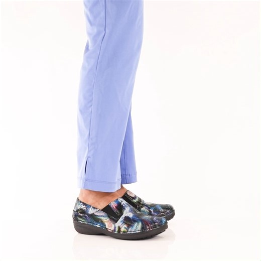 Watch Spring Step Professional by Spring Step Shoes Manila-Boreal on Amazon Live