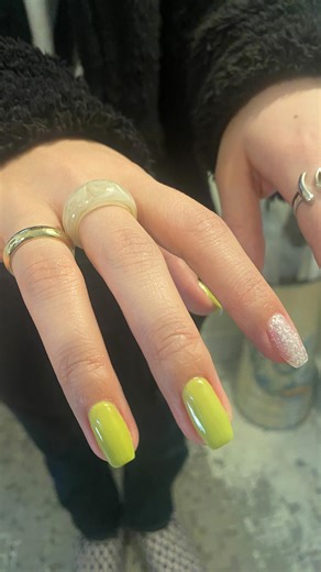 栃木県小山市/ネイル&耳ツボ&パーマネントジュエリー/Nailsalon Once upon A time on Instagram: "【order】actually light green 赤かなって最初は見てたけど、本当は緑の気分だった笑 ◯◯◯◯◯◯◯◯◯◯◯◯◯◯◯◯◯◯◯◯◯◯◯◯◯◯◯◯ 小山駅徒歩7分 Private nail salon 7min to walk from Oyama station 🚉 Available for Nail/permanent jewelry/ears jewelry -For my international clients- Please send me direct message for booking 【-BONDIDT- パーマネントジュエリー加盟店】 【耳ツボオリジナルジュエリー】 @aircraft_carrier_est2022 シェアサロン内 ◯◯◯◯◯◯◯◯◯◯◯◯◯◯◯◯◯◯◯◯◯◯◯◯◯◯◯◯ ※詳細やご利用についてはトップ画面”About” 確認 ◯◯◯◯◯◯◯◯◯◯◯◯◯◯◯◯◯◯◯◯◯◯◯◯◯◯◯◯◯
