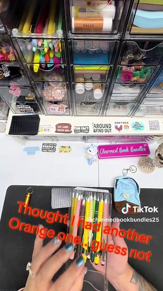 Joee’s 2nd Bundle of Bookish Cards – No Book Included