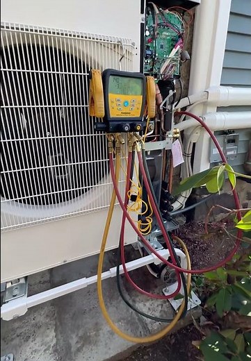 Pulling a vacuum on a mini split