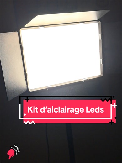 « ✨ Transforme ton éclairage ! ✨ Cette lampe projecteur LED avec trépied rotule te permet de contrôler l’intensité, la couleur (chaude, froide, glacial) et l’angle de lumière. Parfait pour tous tes tournages ! #ÉclairagePro #VidéoCréative ».