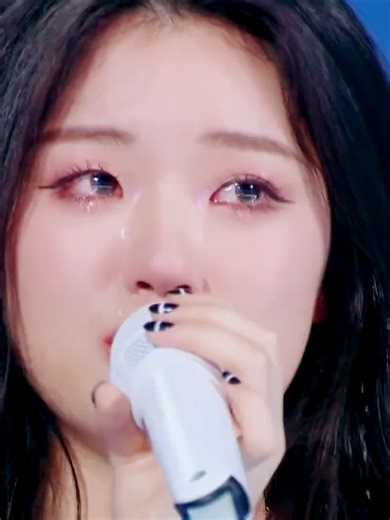 7395506632177863973网红当评委有多离谱？轮番嘲讽歌王单依纯，结果被张碧晨霸气回怼