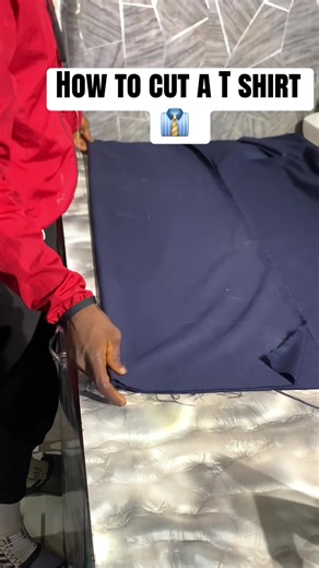 How to cut a T shirt #mickydklothings #tutorials #tshirt