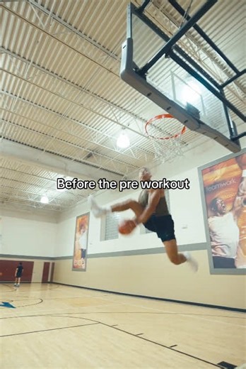 When the @BuckedUp hits, it hits 😆🚀🏀 #dunk #jump #eastbay #windmill #basketball . Code “SPELL” for 20% off #getbuckedup