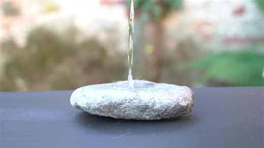 L'attesa è FINITA. 🤩 Avete aspettato quasi 2 anni questo prodotto... Ma si sa, le cose fatte di fretta non son fatte bene. Serve studio, controllo, tanti test e tanta passione. Oggi presenterò il nuovo ed eccezionale IDROREPELLENTE Magic Paint. Accendete i ventilatori e prendetevi un'ora. NON DOVETE E NON POTETE MANCARE. ORE 15.00! Elisa. | Magic Paint