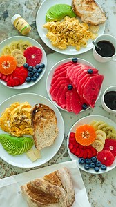 small waist? workout details 🤍 follow @nicolinanunes for more KEYS to a snatch waist ⌛️ - stop doing endless crunches or side bens that thicken your stomach, focus on deep core instead - have extra fat? No ab workout will reduce your belly fat, focus on your meals first - to create that hourglass effect focus on your lower body and back and shoulders - constipation ≠ belly fat, fix your fiber and water order the ARISE COOKBOOK for more healthy & high protein recipes (available on my profile) ✨ 