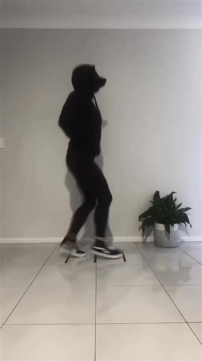 Shapers running man #starfacek2 #fblifestyle #shuffle | Starface k2