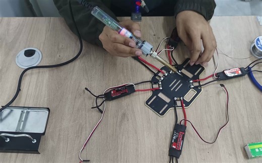 【深度教学】多旋翼无人机组装及调试