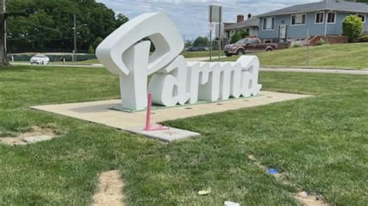 3 men arrested after allegedly stealing Parma's flamingo statue
