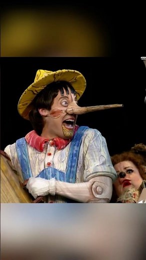 Do you know how Pinocchio’s nose grows on stage #broadway #musical #musicaltheatre #pinocchio