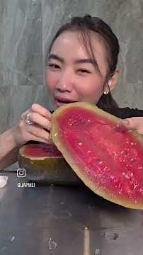 🤢🤮 Rotten and Bad-Smelling Watermelon