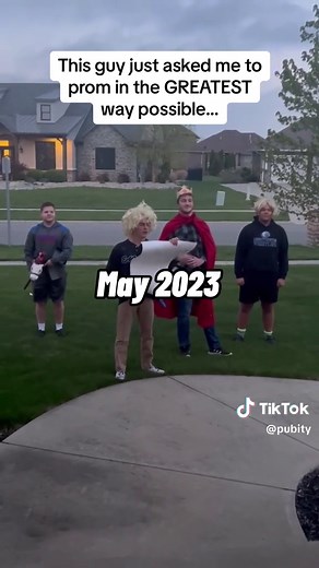 The way they rode off at the end 🏇🤣🤣 #Pubity (@giannamasterlasco via @collab)