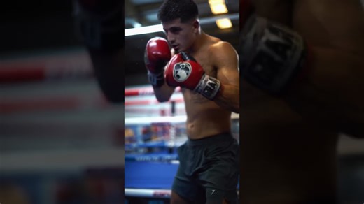 Alan Garcia "Kid Kansas" working hard in camp | Check Alan out on Lopez vs Ortiz undercard