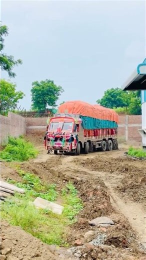 India's Truck Leyland is Getting Powerful