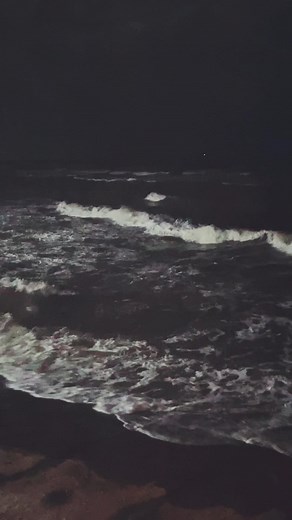 Ước mơ được lớn bình thường như bao người thật quá xa vời. Trước mặt là hàng vạn áp lực của thời gian #buon_tam_trang