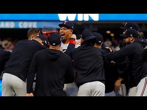 The Twins win their 1st postseason series since 2002!